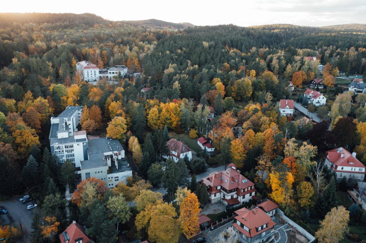 Villa Filmowiec Polanica-Zdrój Buitenkant foto