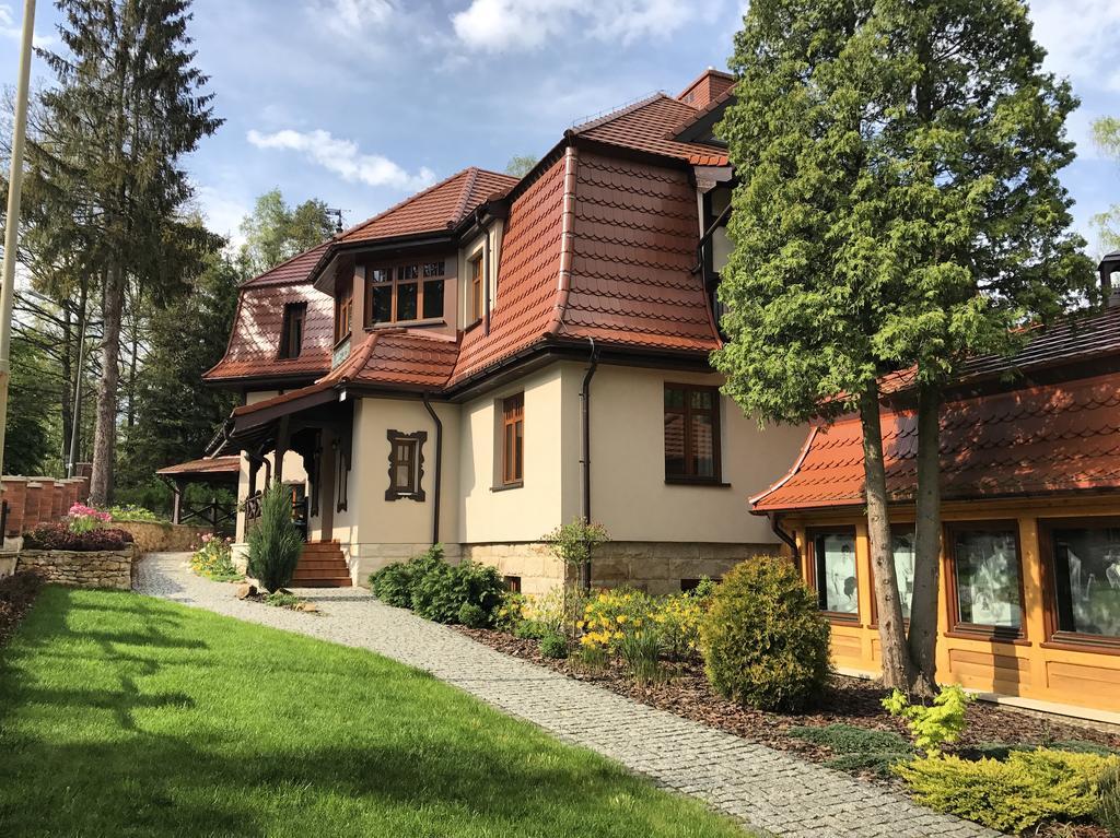 Villa Filmowiec Polanica-Zdrój Buitenkant foto
